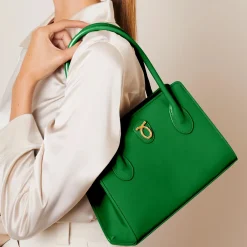 Anna – Emerald