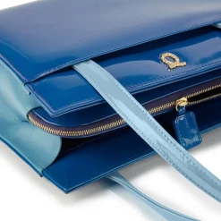 Lisa – Aqua Marine / Sky Blue Pale (Patent)