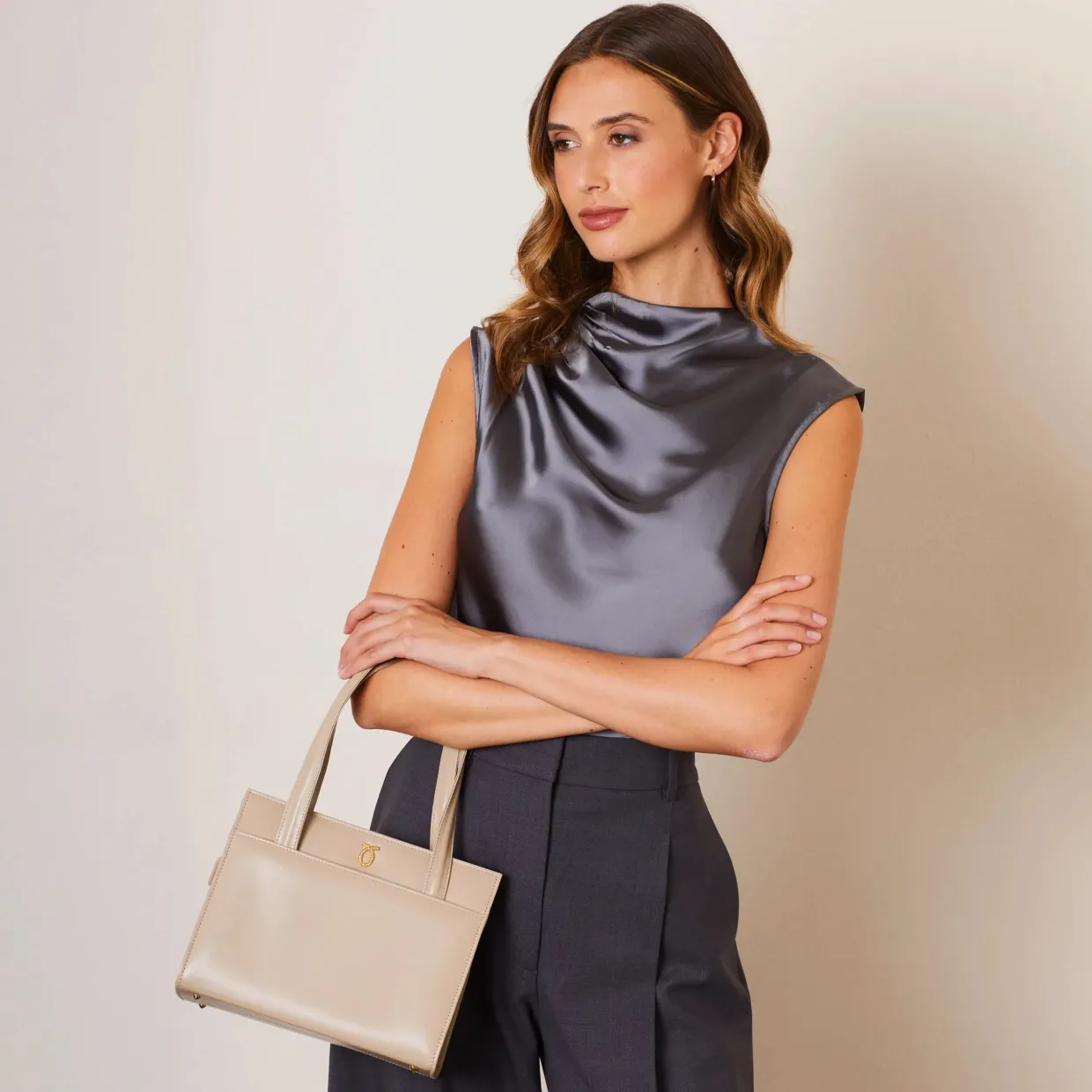 Lisa – Aqua Marine / Sky Blue Pale (Patent)