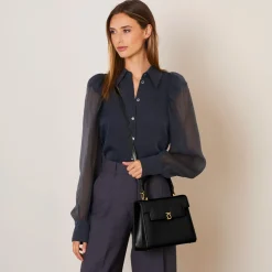 Traviata – Ebony Black